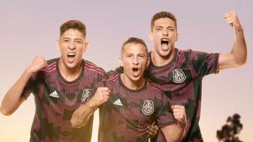 México apuesta por un combo de negro y rosa para su camiseta 2021