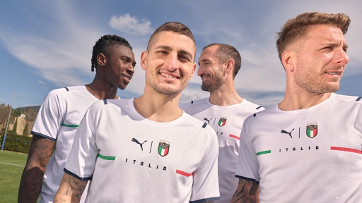 La Selección de Italia revela su camiseta alternativa para el 2021